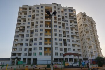 2 BHK Apartment For Rent in B K Pate Golden Petals, Karve Nagar
