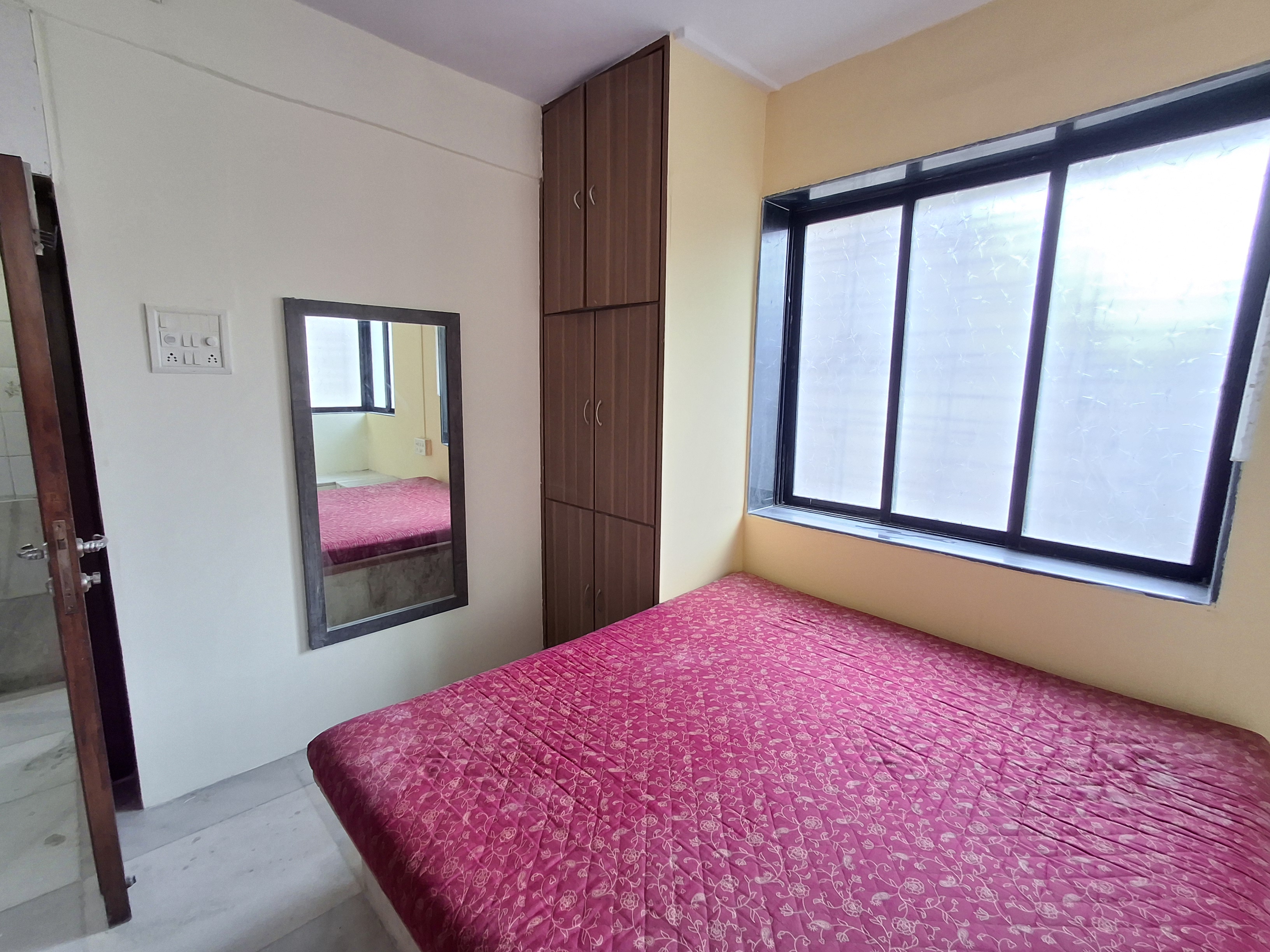 2 BHK + Pooja Room,Servant Room,Study Room,Extra Room Apartment For Rent in Navjivan CHS Mumbai Central