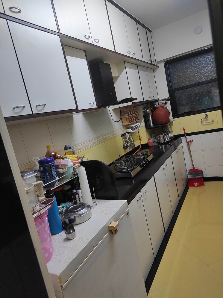Kitchen, bandra west 2 Bedroom 750 Sq.Ft. Apartment In Bandra West Mumbai 9195230