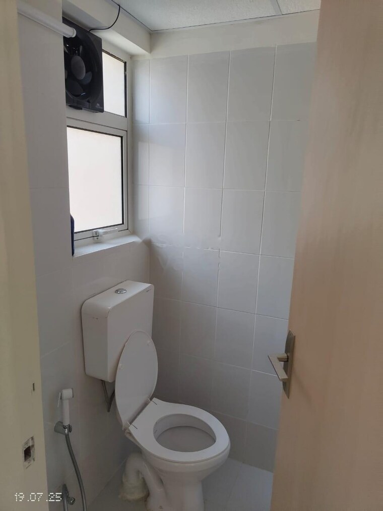 Bathroom, bestech-park-view-altura 3.5 Bedroom 2154 Sq.Ft. Apartment In Sector 79 Gurgaon 9195261