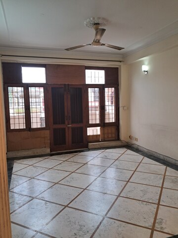 Balcony in 2 BHK Independent House at Sector 41 – for Rent