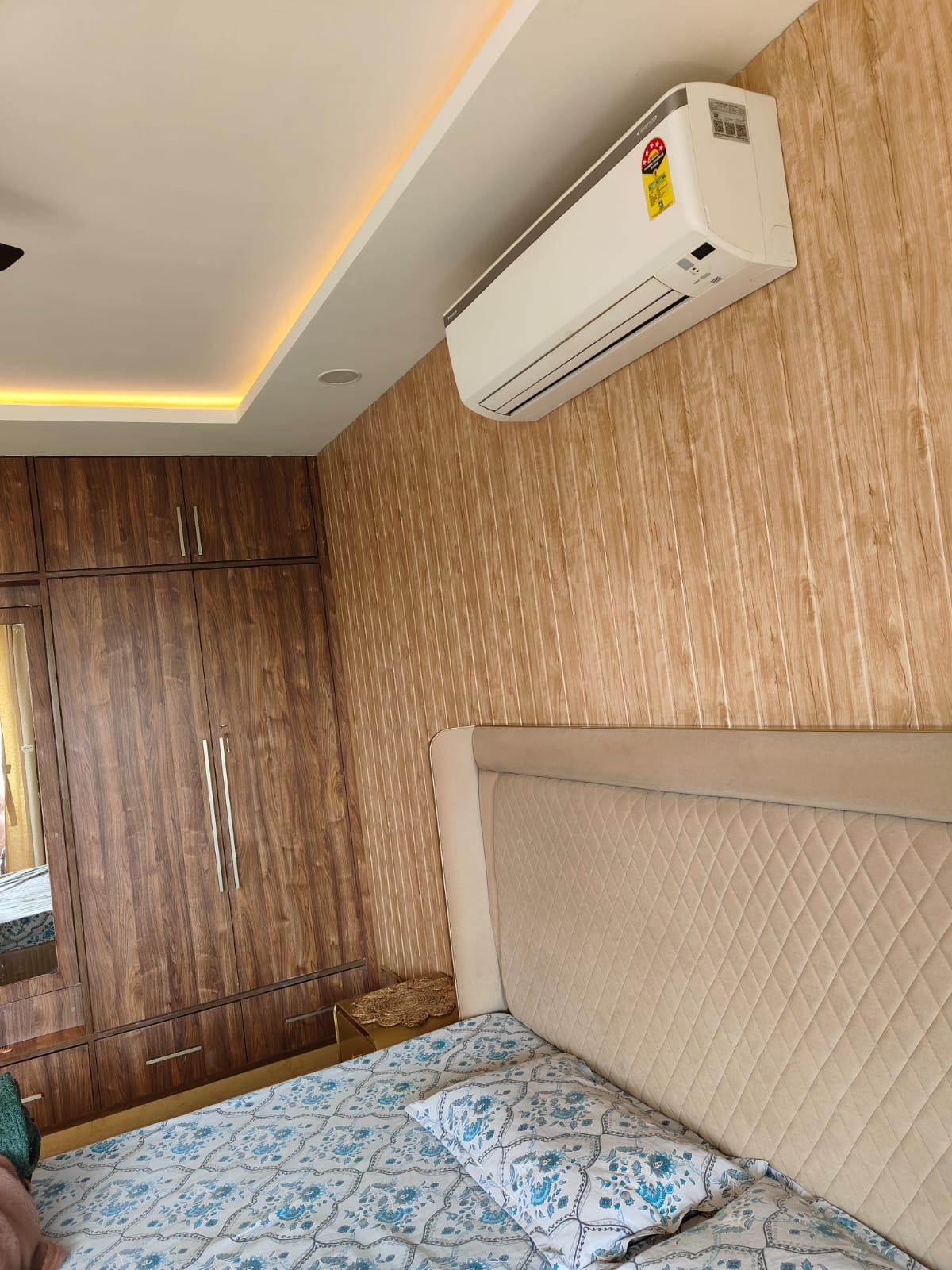 3 BHK Apartment For Rent in Karam Hi Dharam Apartment