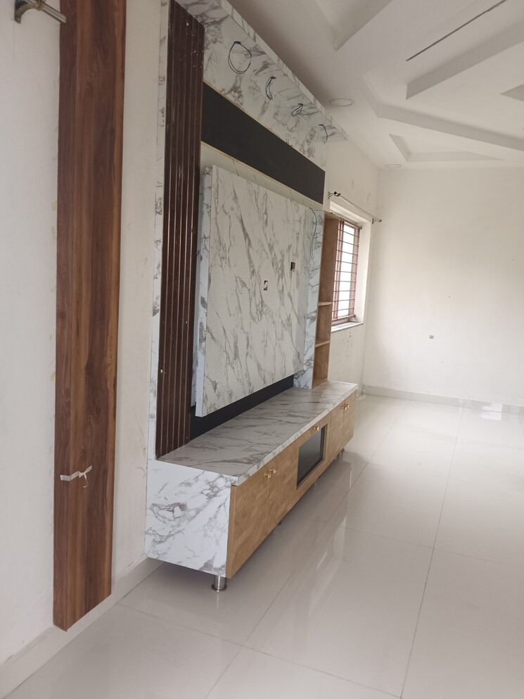 Room, manikonda 3 Bedroom 1800 Sq.Ft. Apartment In Manikonda Hyderabad 9195345