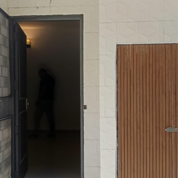 Bathroom in 3 BHK Builder Floor at Sheikh Sarai – for Sale