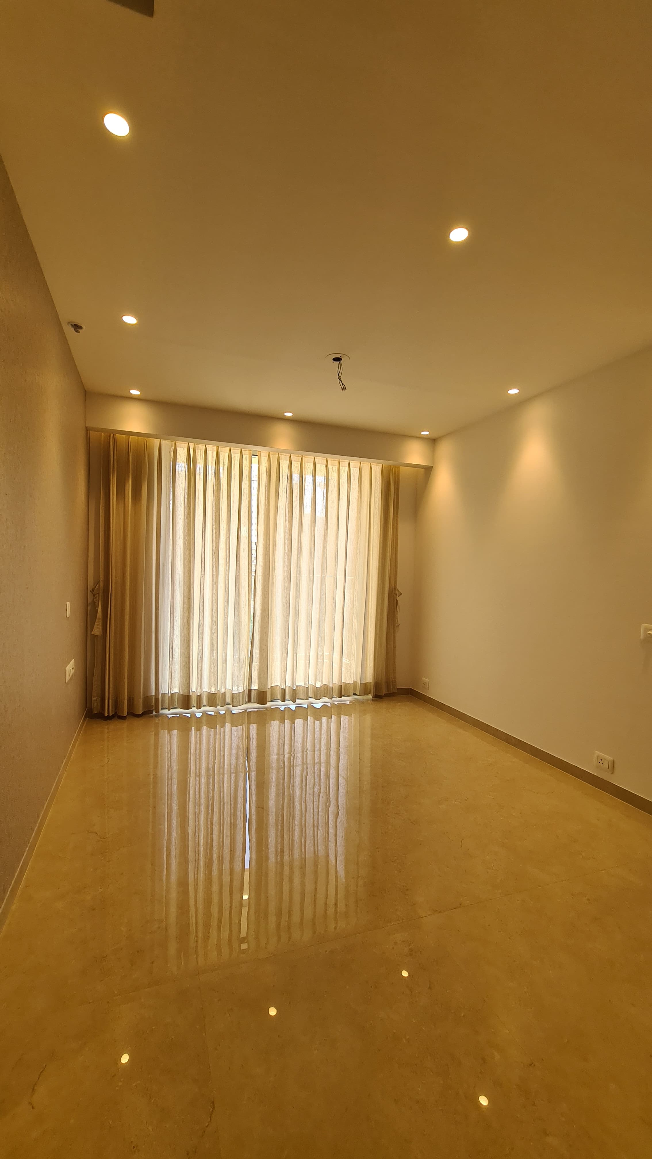 2 BHK Apartment For Rent in Hiranandani Highland