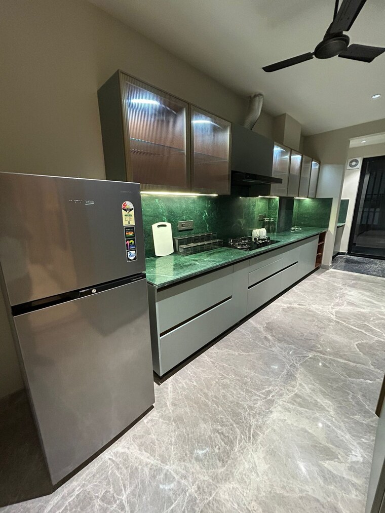 Kitchen, dlf-gateway-tower 4 Bedroom 360 Sq.Ft. Builder Floor In Dlf Phase ii Gurgaon 9195424