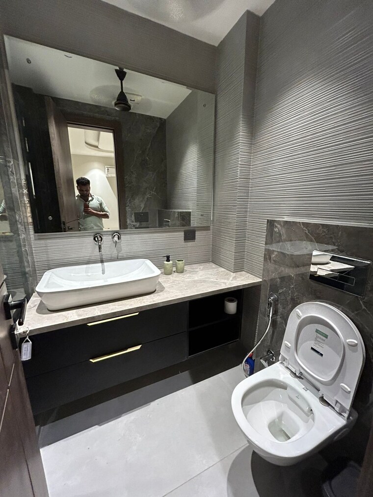 Kitchen, dlf-gateway-tower 4 Bedroom 360 Sq.Ft. Builder Floor In Dlf Phase ii Gurgaon 9195424