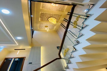 Furnished Amenities in 4 BHK Villa at Vaishali Nagar – for Sale