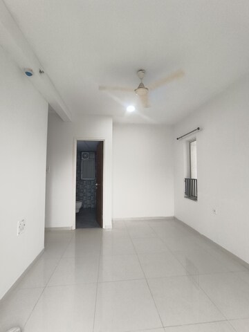 Room in 2 BHK Apartment at Godrej Elements, Hinjewadi – for Rent