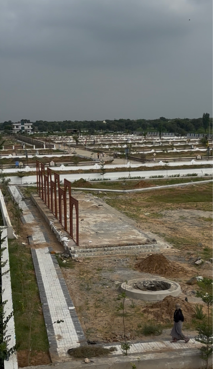 Garden, jaisinghpura  111 Sq.Yd. Plot In Jaisinghpura Jaipur 9195455