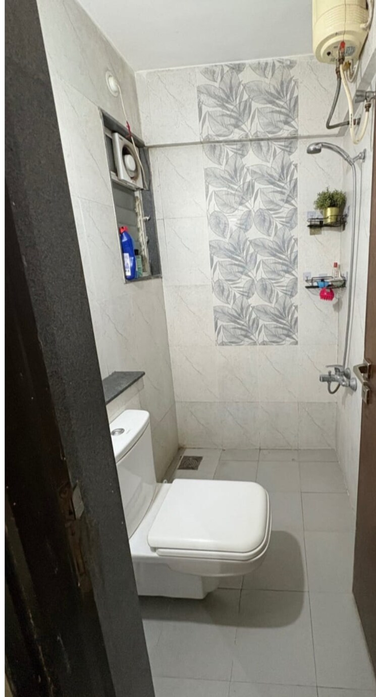 Bathroom, rohan-mithila 2 Bedroom 1150 Sq.Ft. Apartment In Viman Nagar Pune 9195438