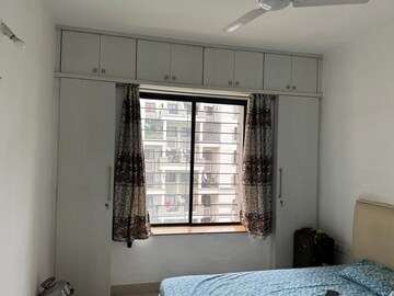 Room in 2 BHK Apartment at Goel Ganga Orchard, Mundhwa – for Rent
