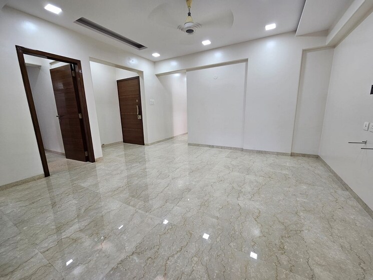 Room, bandra west 2 Bedroom 750 Sq.Ft. Apartment In Bandra West Mumbai 9195478
