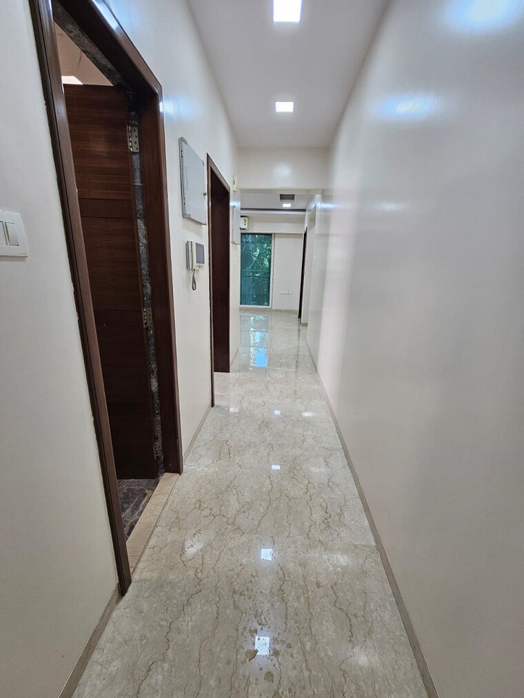 undefined, bandra west 2 Bedroom 750 Sq.Ft. Apartment In Bandra West Mumbai 9195478
