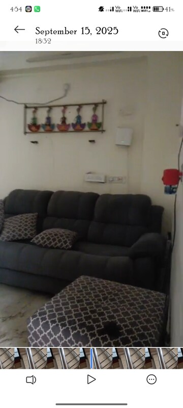 Bedroom in 2 BHK Builder Floor at Hong Kong Bazaar, Sector 57 – for Rent