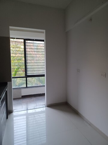 Room in 2 BHK Apartment at Pinnacle Cottage Close, Sinhagad Road – for Sale