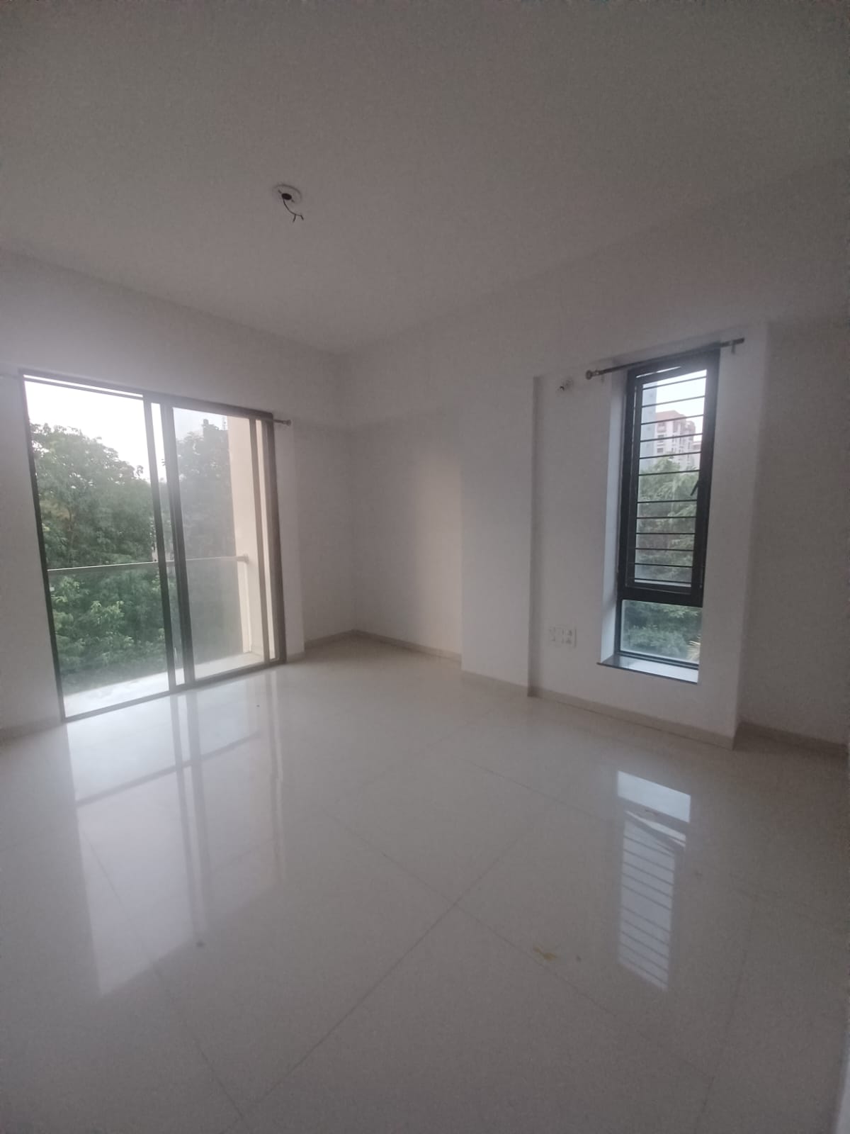 2 BHK + Servant Room Apartment For Sale in Pinnacle Cottage Close