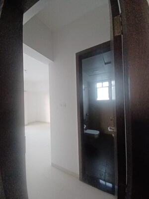 Room in 2 BHK Apartment at Pinnacle Cottage Close, Sinhagad Road – for Sale