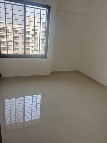 Room in 1 BHK Apartment at Roshan Milestone, Tathawade – for Rent