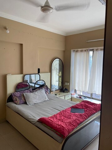 Bedroom in 2 BHK Apartment at Khar West – for Rent