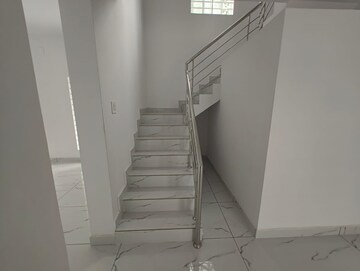 Staircase in 4 BHK Independent House at Puthuppariyaram – for Sale