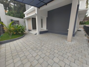 Balcony in 4 BHK Independent House at Puthuppariyaram – for Sale
