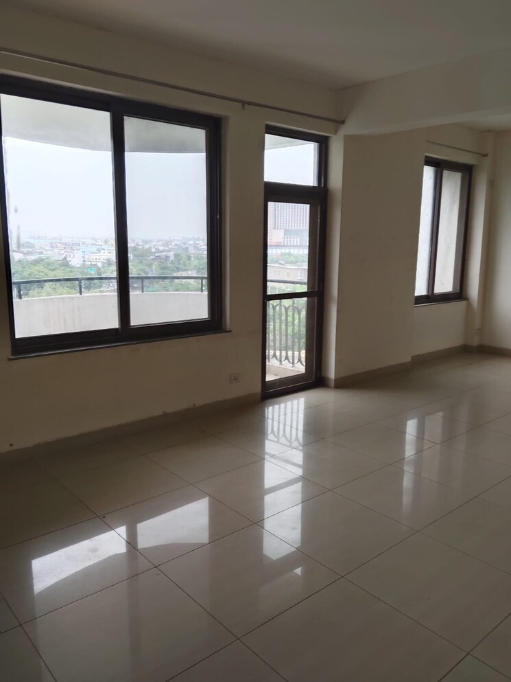 Room, omega i greater noida 3 Bedroom 1970 Sq.Ft. Apartment In Omega I Greater Noida Greater Noida 9195811