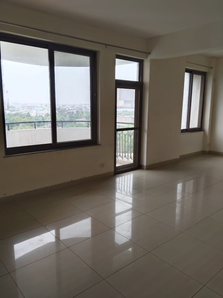 Room, omega i greater noida 3 Bedroom 1970 Sq.Ft. Apartment In Omega I Greater Noida Greater Noida 9195811