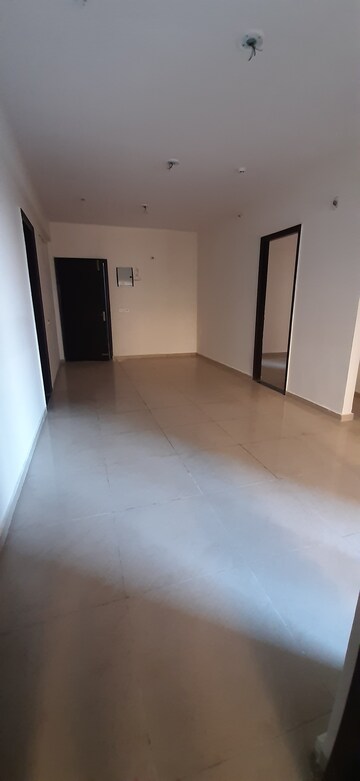 Building Lobby in 3 BHK Apartment at Land Craft Golf Links Apartment Phase 2, Pandav Nagar – for Rent