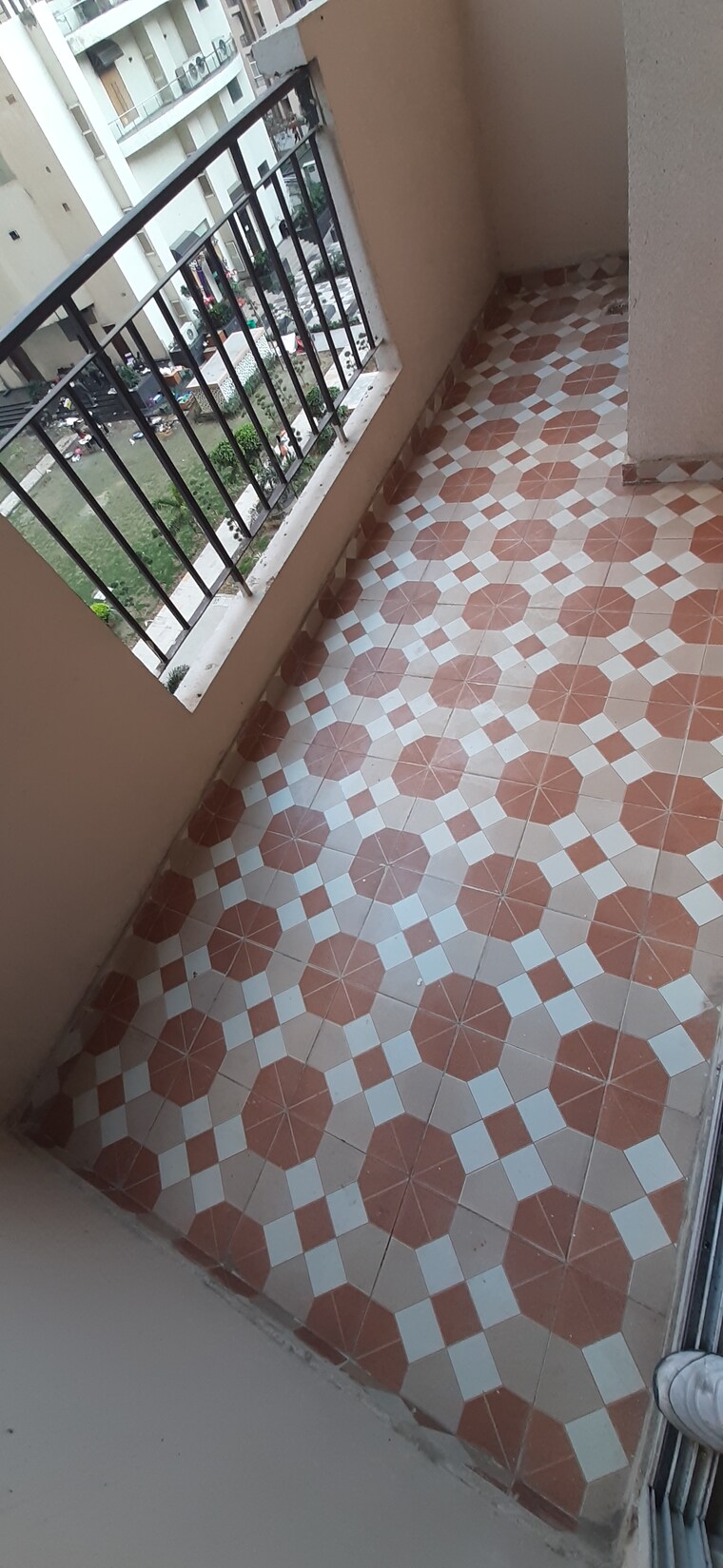 undefined, land-craft-golf-links-apartment-phase-2 3 Bedroom 1450 Sq.Ft. Apartment In Pandav Nagar Ghaziabad 9195708