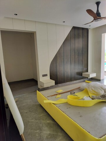 Bedroom in 2.5 BHK Builder Floor at Ardee City, Sector 52 – for Rent