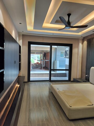 Balcony in 2.5 BHK Builder Floor at Ardee City, Sector 52 – for Rent