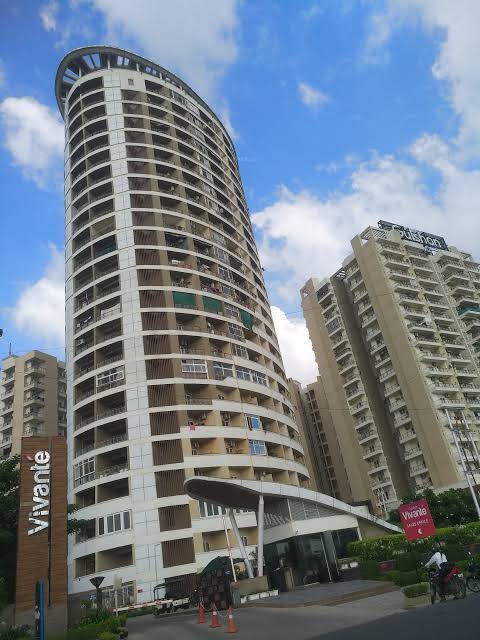 4 BHK + Pooja Room,Servant Room,Study Room Apartment For Rent in Gulshan Vivante