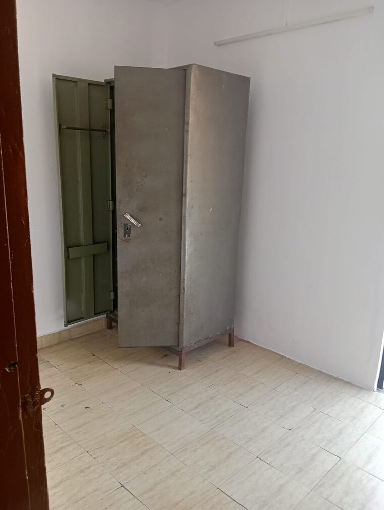 Room, lajpat nagar i 2 Bedroom 900 Sq.Ft. Builder Floor In Lajpat Nagar I Delhi 9195867