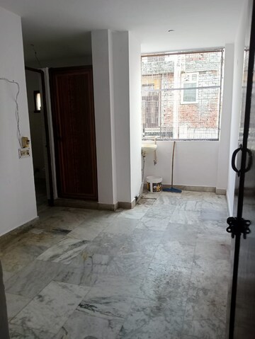 Room in 2 BHK Builder Floor at Lajpat Nagar I – for Rent
