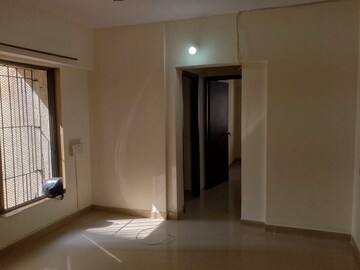 Room in 2 BHK Apartment at Runwal Garden City, Balkum Pada – for Rent