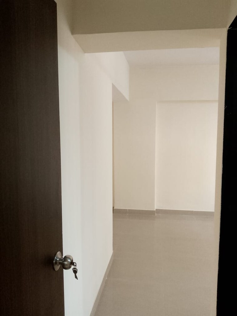 Bathroom, runwal-garden-city 2 Bedroom 585 Sq.Ft. Apartment In Balkum Pada Thane 9195933