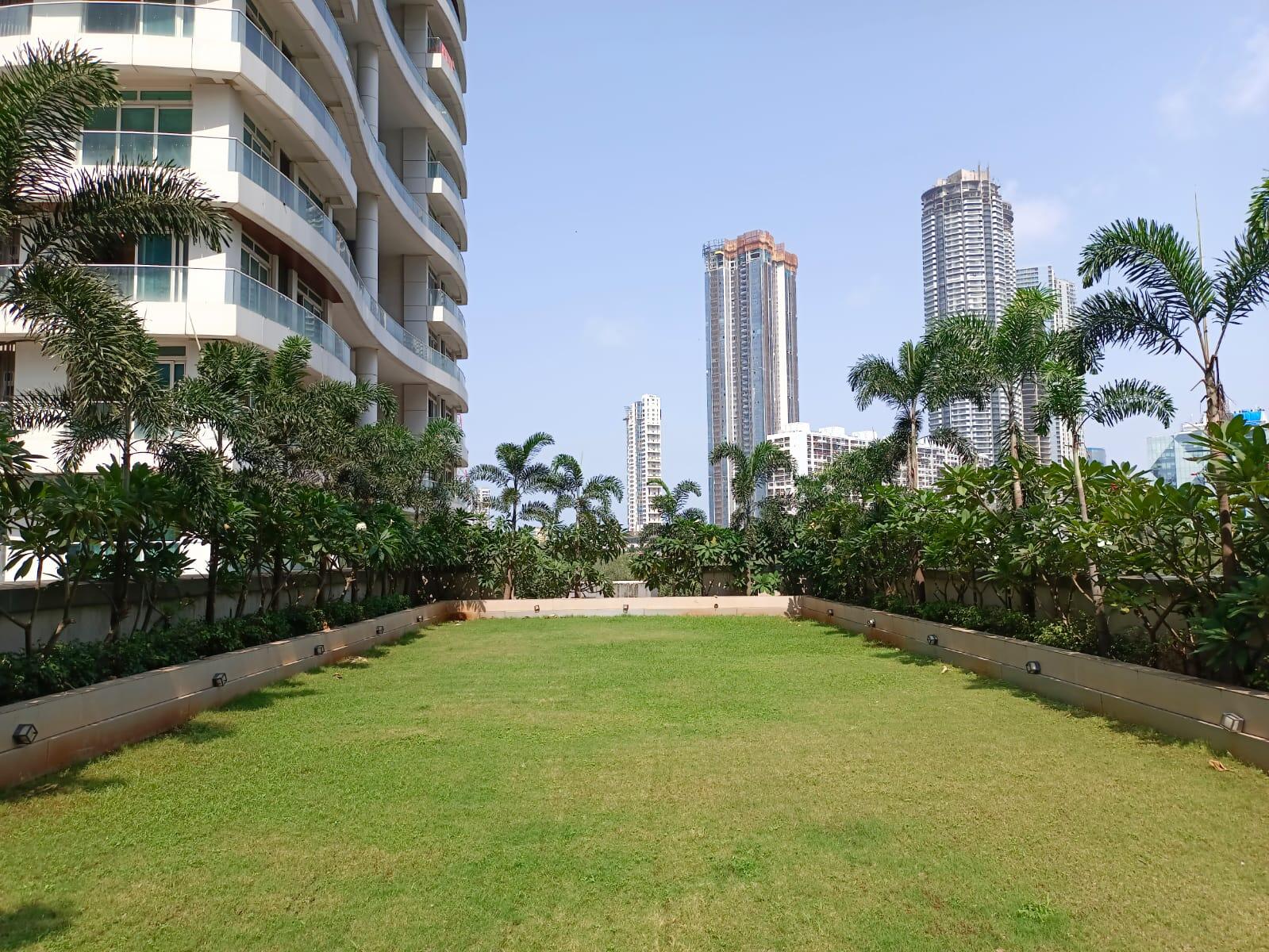 3 BHK + Servant Room Apartment For Rent in Enpar Lotus 101 Worli Residences
