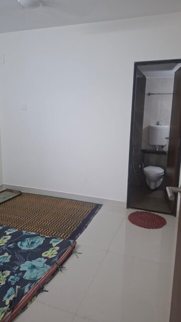 Furnished Amenities in 2 BHK Apartment at Worli – for Rent