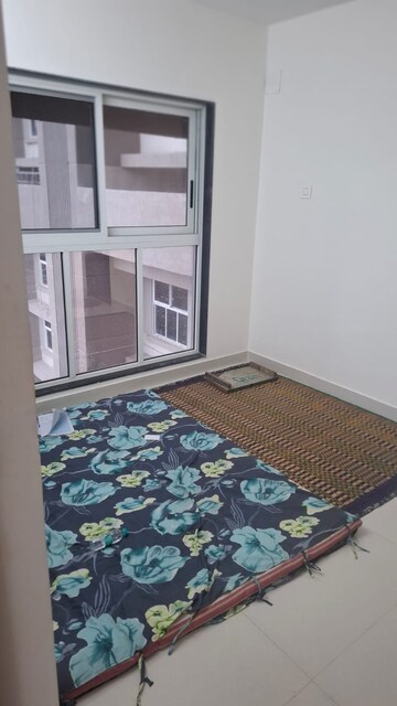 Furnished Amenities in 2 BHK Apartment at Worli – for Rent