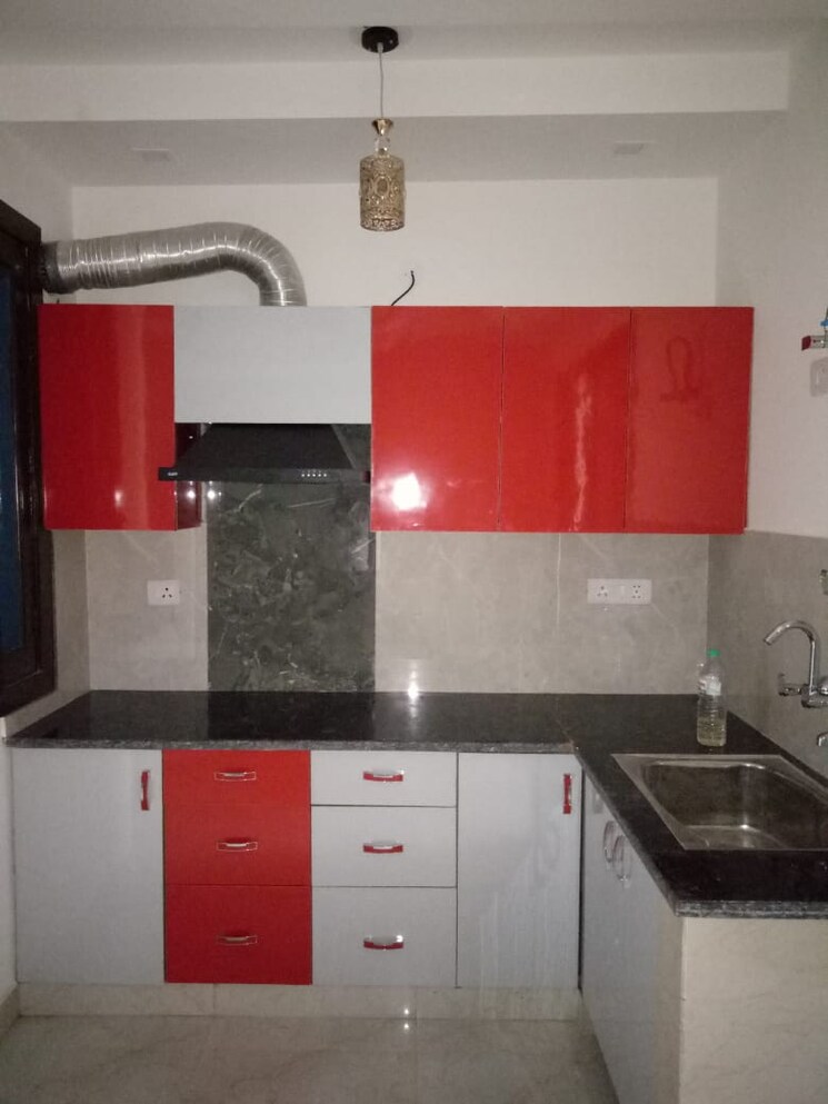 Kitchen, eta i greater noida 3 Bedroom 200 Sq.Mt. Independent House In Eta I Greater Noida Greater Noida 9195966