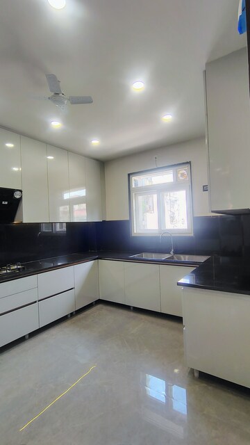 Kitchen in 4 BHK Builder Floor at Sushant Lok 3, Sector 57 – for Rent
