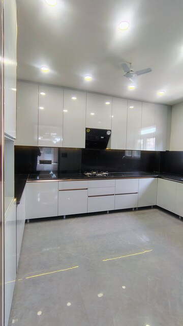Kitchen in 4 BHK Builder Floor at Sushant Lok 3, Sector 57 – for Rent