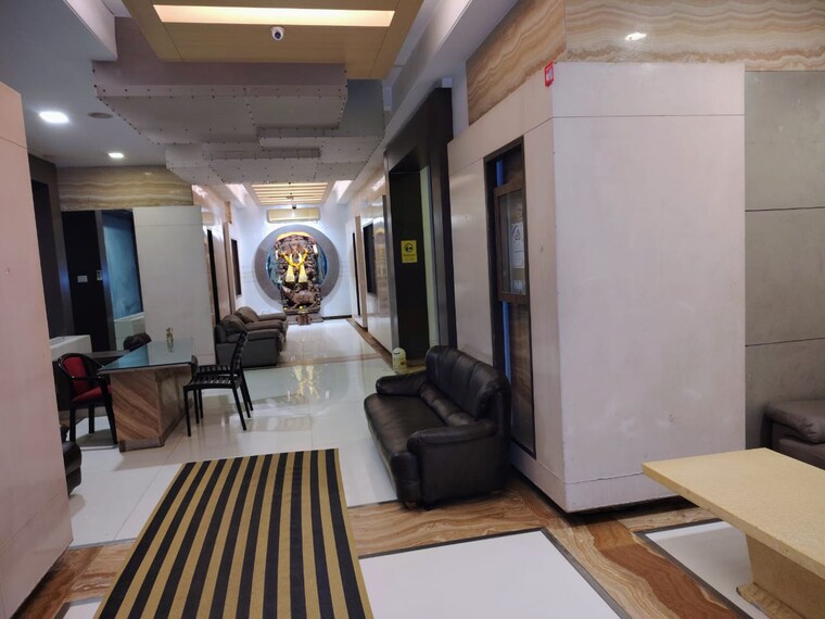 Gym, worli 3 Bedroom 1200 Sq.Ft. Apartment In Worli Mumbai 9196027