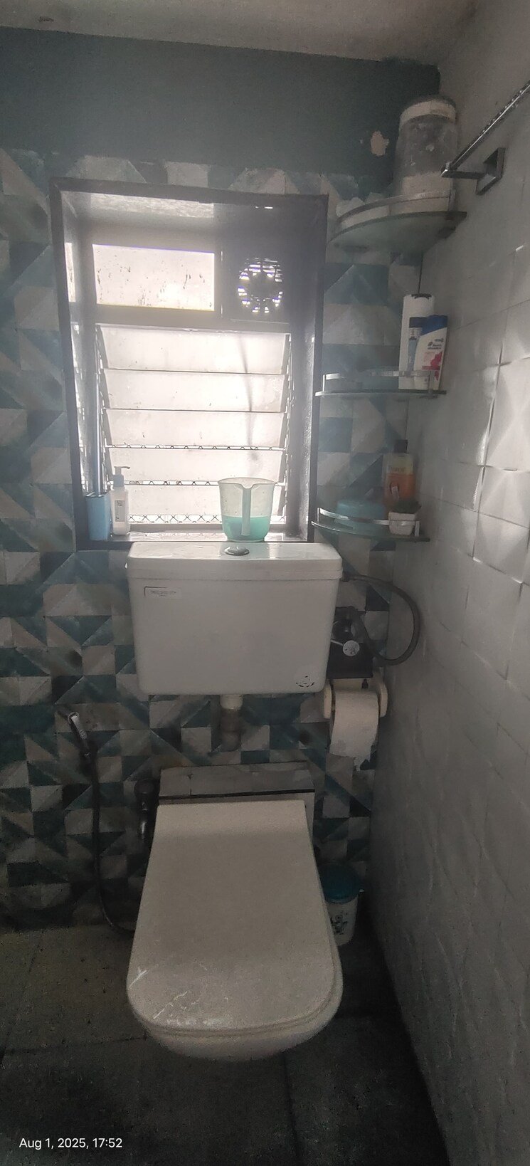 Bathroom, lower parel 3 Bedroom 1175 Sq.Ft. Builder Floor In Lower Parel Mumbai 9196031