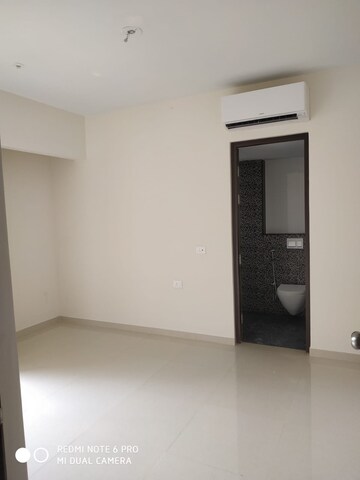 Room in 2 BHK Apartment at Lodha Casa Maxima, Mira Road – for Sale