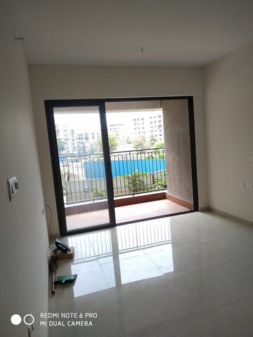 Room in 2 BHK Apartment at Lodha Casa Maxima, Mira Road – for Sale