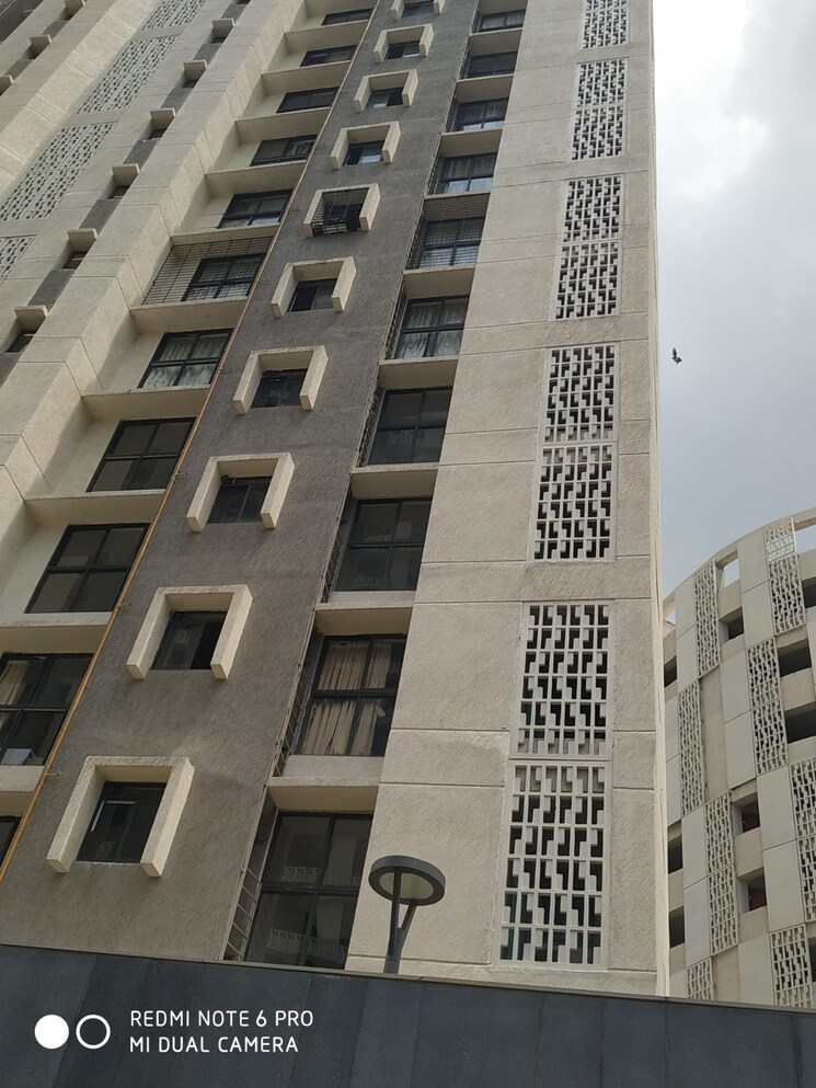 Exterior View, lodha-casa-maxima 2 Bedroom 709 Sq.Ft. Apartment In Mira Road Thane 9196025