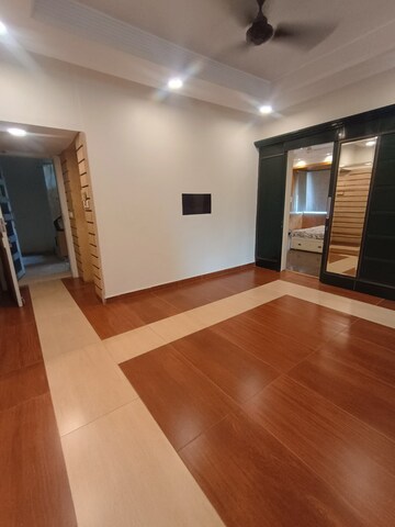 Room in 5 BHK Builder Floor at Roop Nagar – for Sale