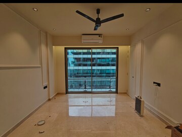 Living Room in 3 BHK Apartment at Indiabulls Blu, Worli – for Rent